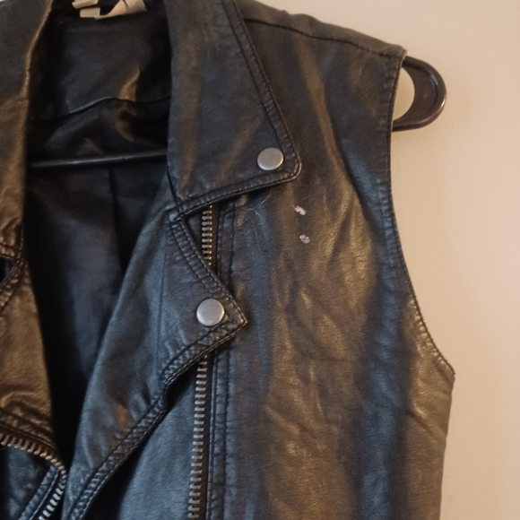 Biker Vest - Picture 3 of 4